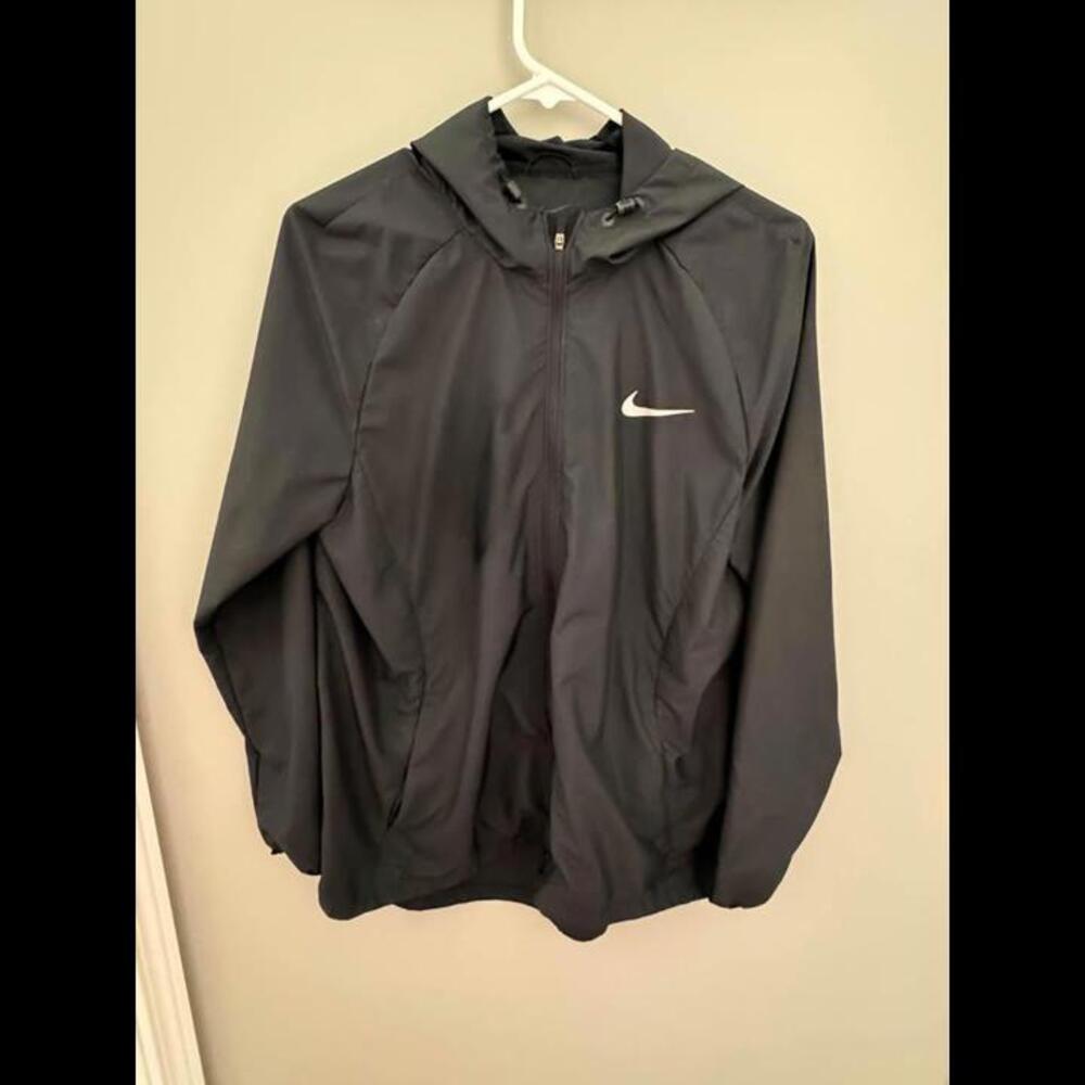 Nike Lightweight Hooded Jacket  Women's Large